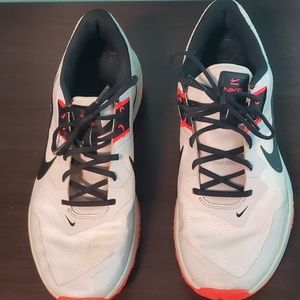 Nike Varsity Compete TR 3 size 12